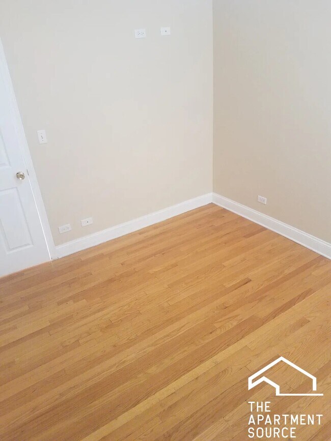 Foto del edificio - 6628 W Cermak Rd