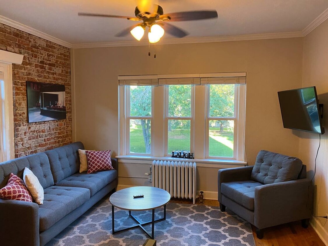 Living room on the 2nd floor overlooking St Johns. - 1351 N Washington St