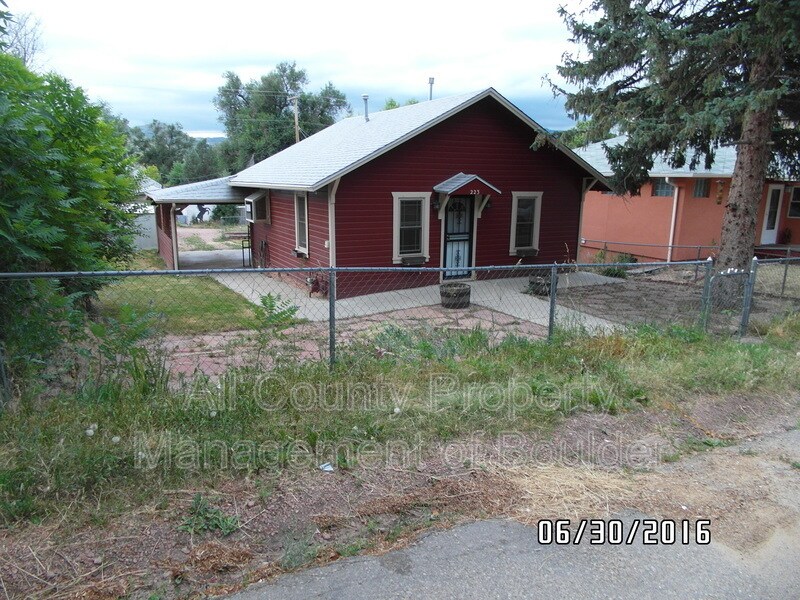 Primary Photo - 223 High St