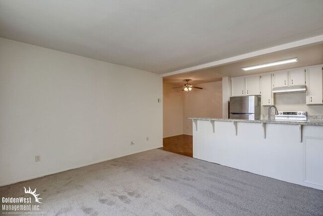 Building Photo - Cozy 2Bdm 1Ba Condo Located In Serra Mesa ...