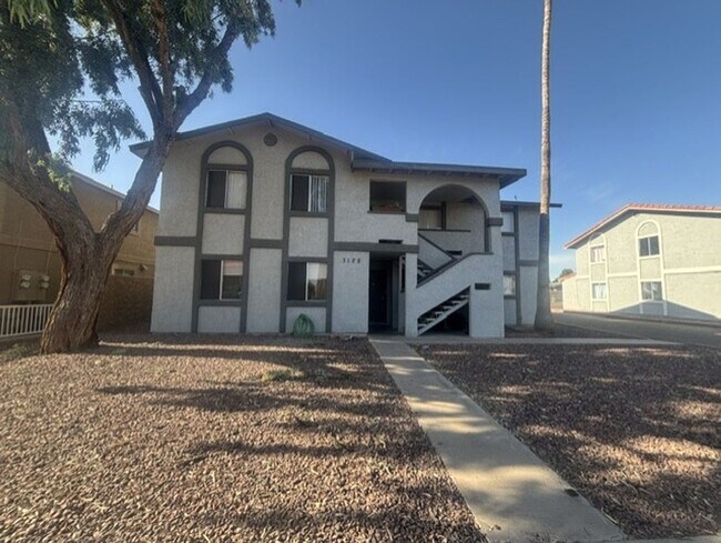 Foto del edificio - 3128 E Cicero St