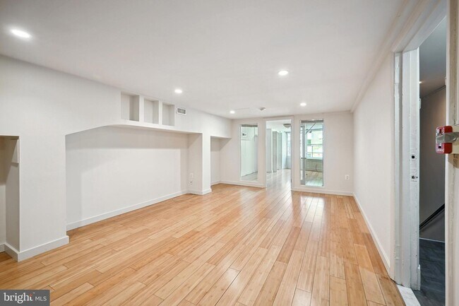 Foto del edificio - 1308 18th St NW
