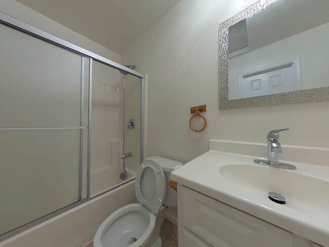 Foto del edificio - 5086 55th Pl