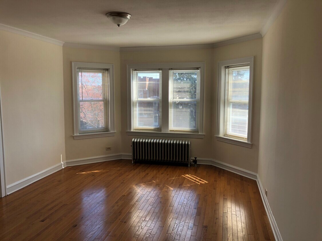 Primary Photo - 4501 N Long Ave