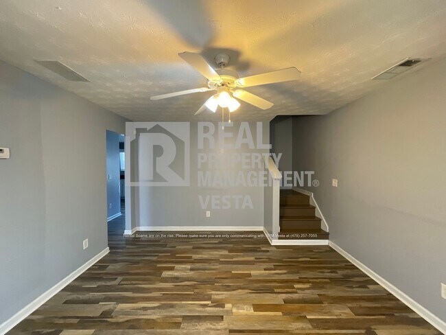 Foto del edificio - 222 Cody Dr