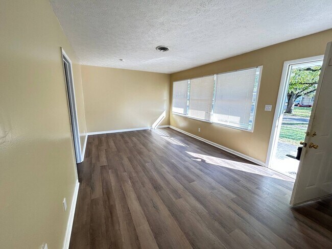 Foto del edificio - Update Single Family in Dayton!