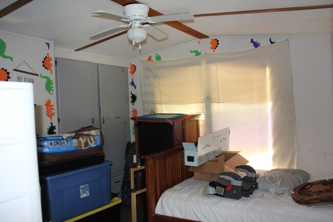 Foto del edificio - 4100 Spiker Ln