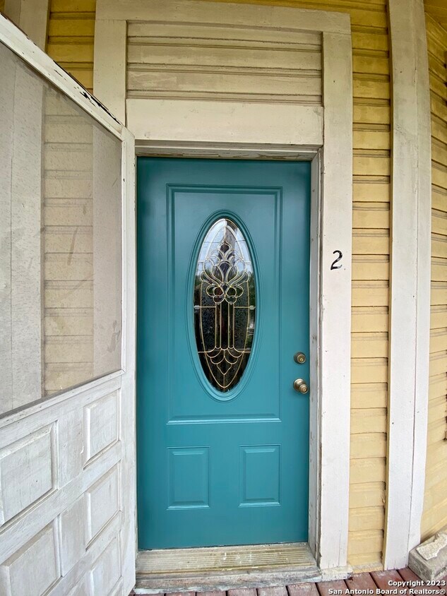 Foto principal - 1515 East Southcross-