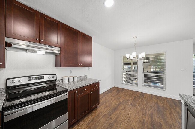 Foto del edificio - $500 OFF? Yes, Please! Find Your New Home Today!