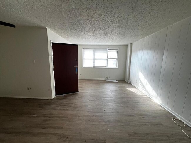 Foto del edificio - 4039 Balwynne Park Rd
