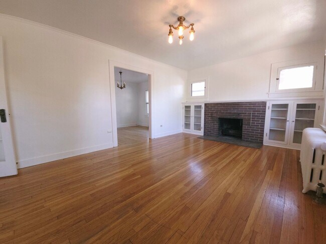 Building Photo - 440-442 Clarkson