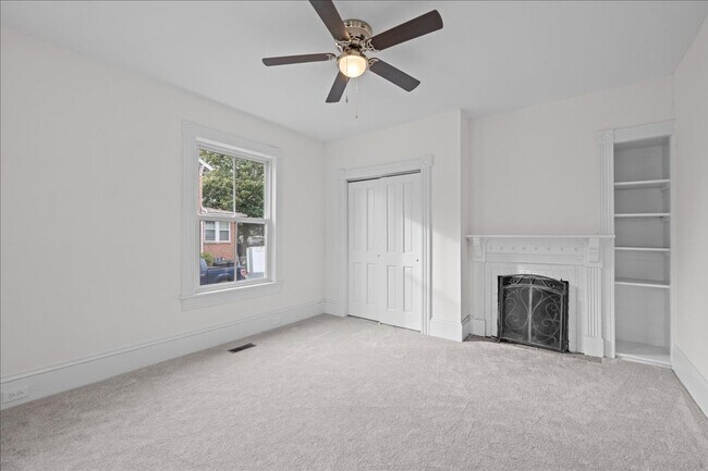 Foto del edificio - 258 Douglas Ave