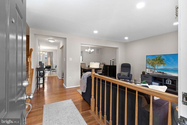 Foto del edificio - 6749 Jenny Leigh Ct