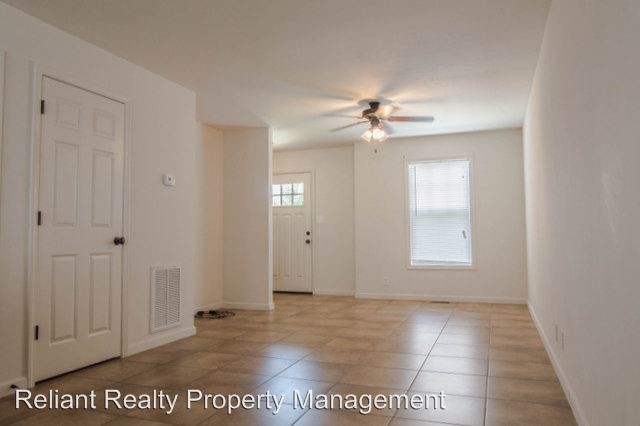 Building Photo - 1764 Spring Water Dr