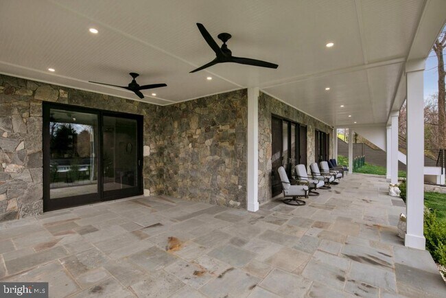 Building Photo - 1508 Brookhaven Dr