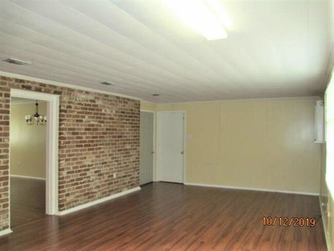 Building Photo - 3709 W Metairie Ave S