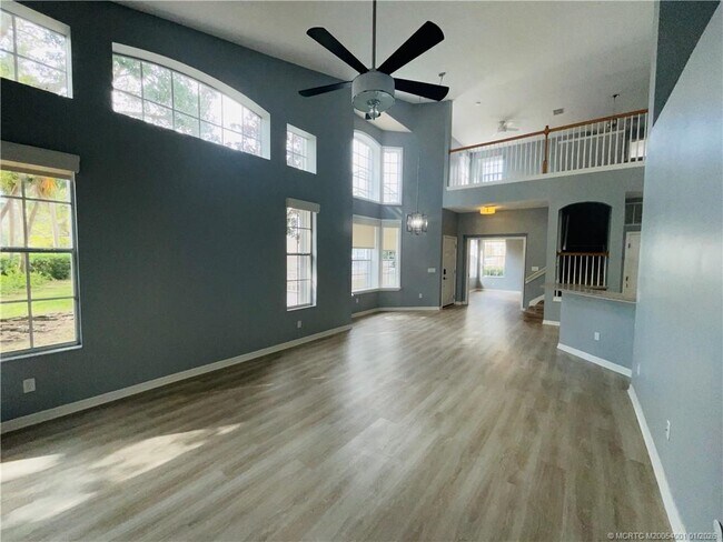 Foto del edificio - 1581 SW Harbour Isles Cir