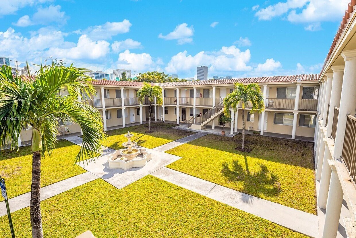 Foto principal - 420 NW 10th St