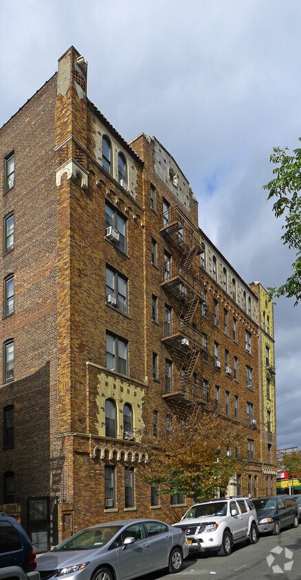 Foto del edificio - 45-56 47th Ave