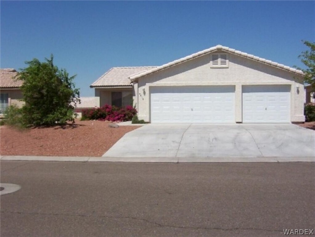 Primary Photo - 4419 S Caitlan Ave