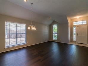 Foto del edificio - 10804 Huntington Rd