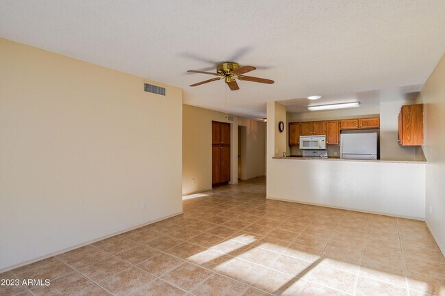 Foto del edificio - 18624 N 93rd Ave