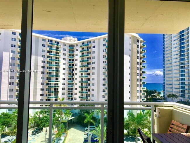 Building Photo - 3000 S Ocean Dr