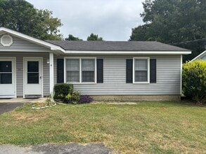 Building Photo - 1309 Ireland Dr