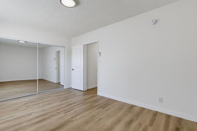 Interior Photo - 3636 W Imperial Hwy