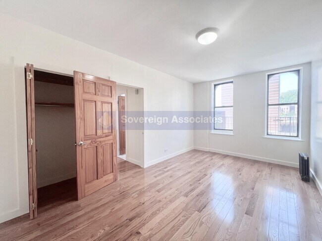 Foto del edificio - 55 Ellwood St