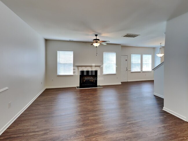 Building Photo - 1205 Jordans Pond Ln