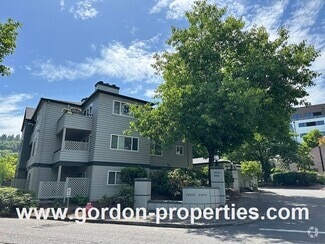 Building Photo - 4980 S Landing Dr
