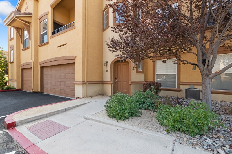 Foto principal - 17000 Wedge Pkwy