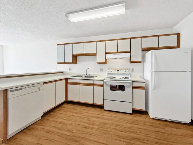 Building Photo - Crown Ridge Apartments