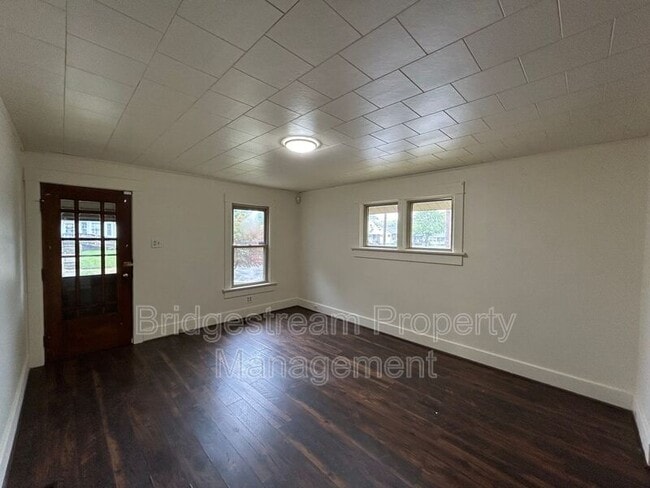 Foto del edificio - 2700 Springmont Ave