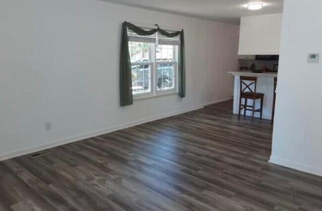 Foto del edificio - 1457 Wingate Blvd