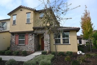 Building Photo - 921 Posey St