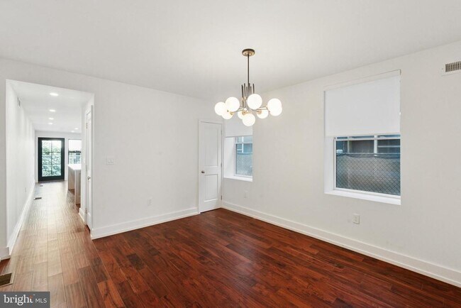 Foto del edificio - 2317 E Cumberland St