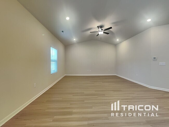 Foto del edificio - 1437 Nia Rd
