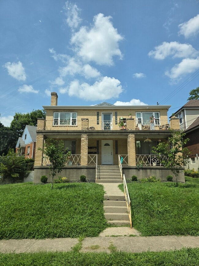 Building Photo - 4250 Saint Martins Pl