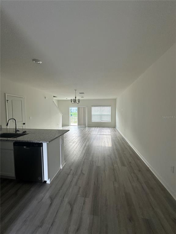 Foto del edificio - 662 Stoney Pointe Cir