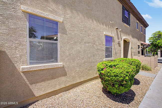 Building Photo - 1432 N 80th Dr