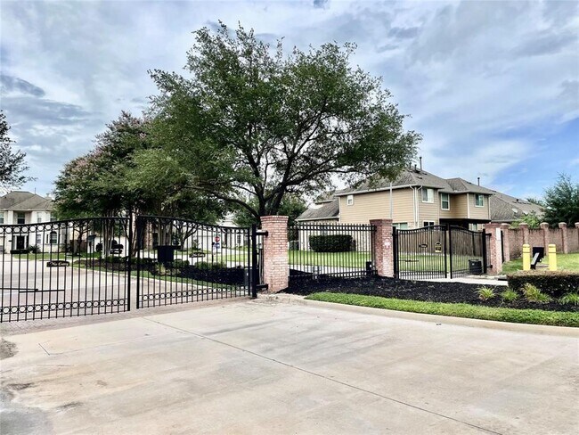 Foto del edificio - 14127 Grovemist Ln