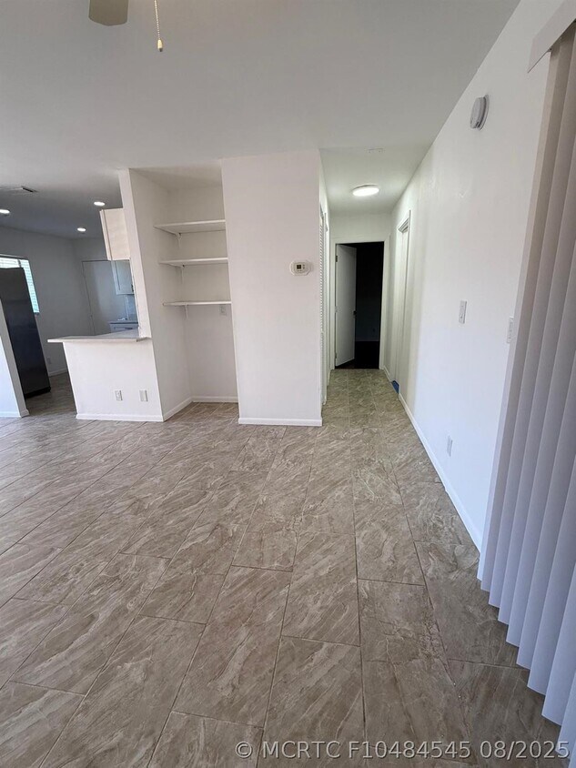 Building Photo - 5595 Kimberton Way