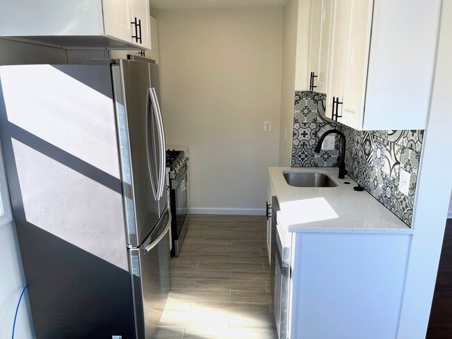 Frente de cocina - 131 Joliet St SW