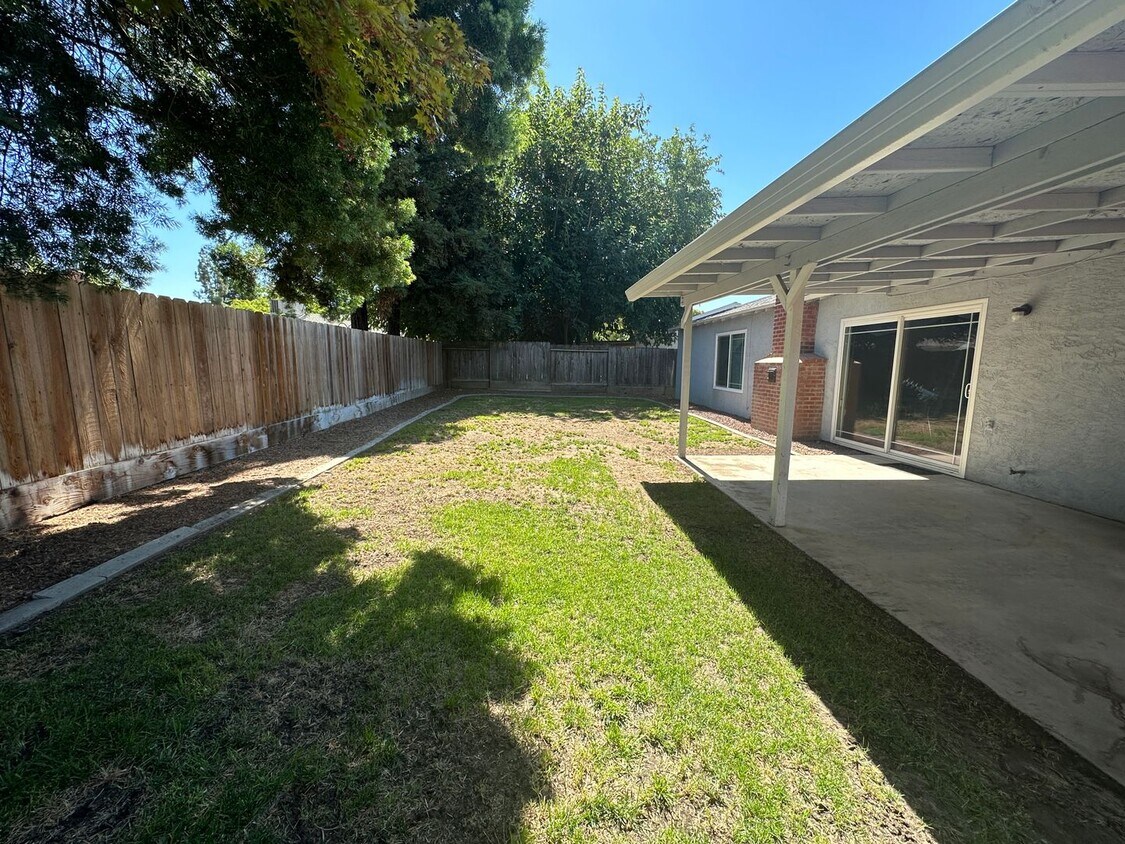 Foto del edificio - 3330 Bridal Veil Ct