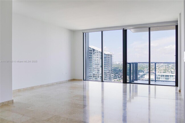 Foto del edificio - 68 SE 6th St