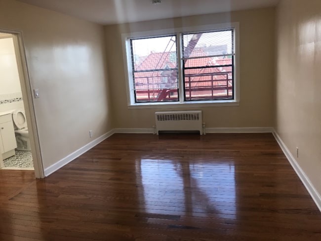 Foto del edificio - 1104 Palisade Ave