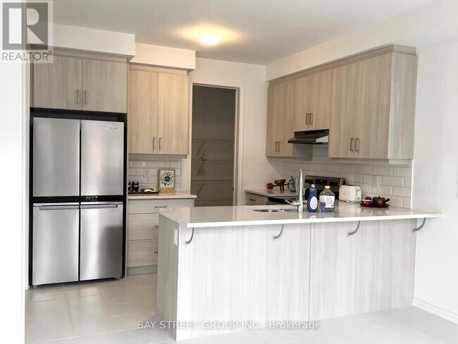 Photo du bâtiment - 1409 William Halton Pkwy