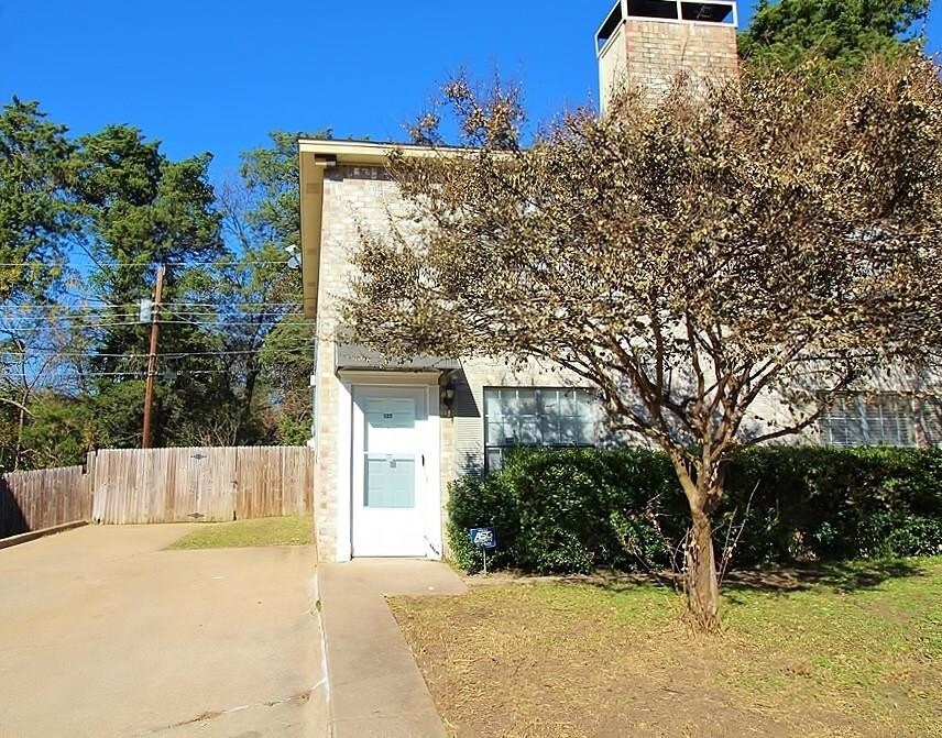 Primary Photo - 127 Graystone Pl